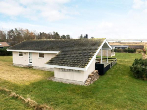 Spacious Holiday Home in Millinge with Whirlpool, Millinge